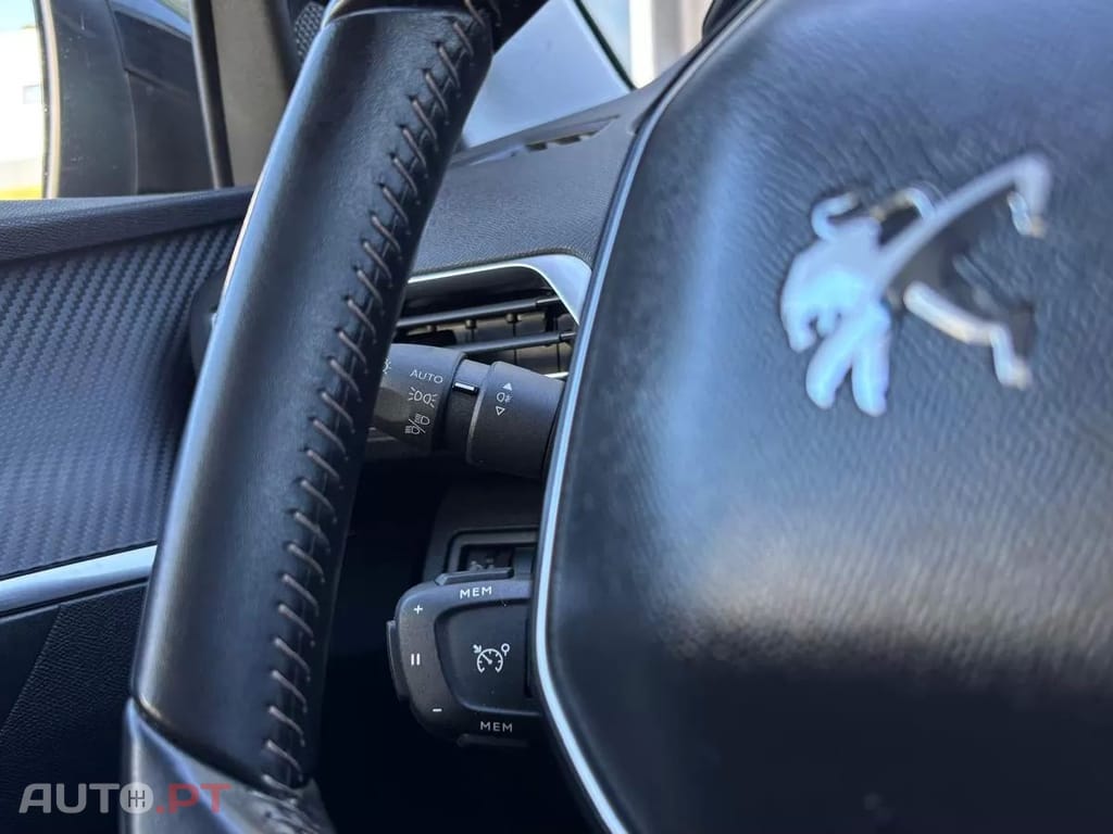 Peugeot 3008 1.5 BlueHDi Active Pack