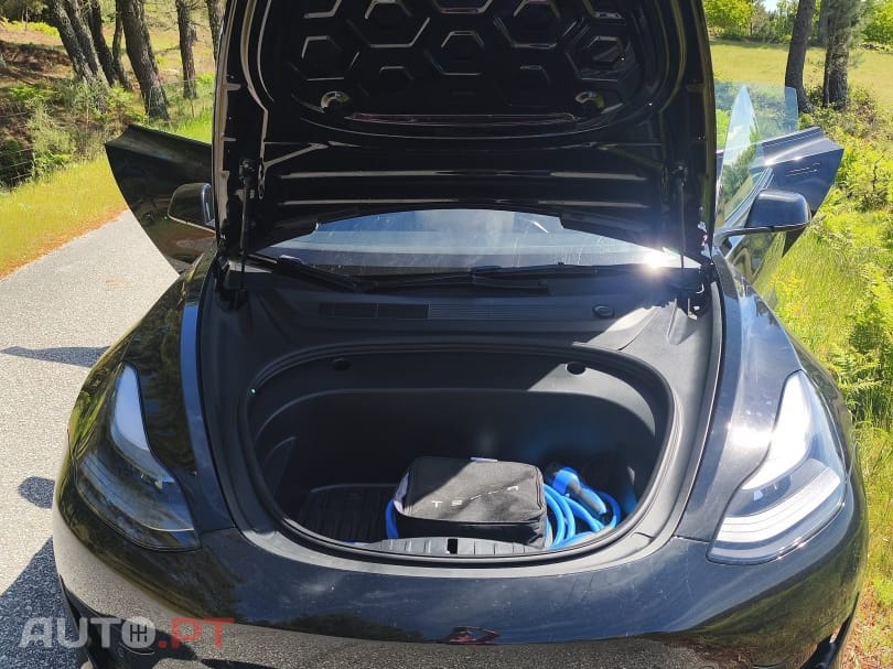 Tesla Model 3 Standard Range Plus RWD