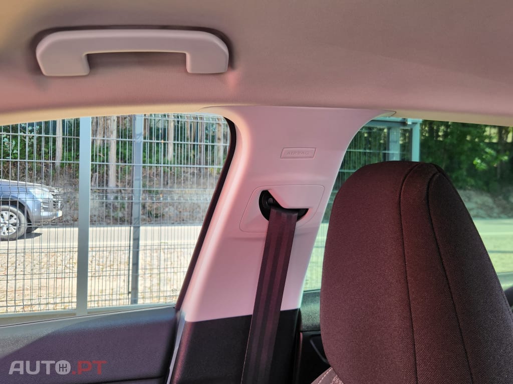 Peugeot 308 1.5 BlueHDi Business Line