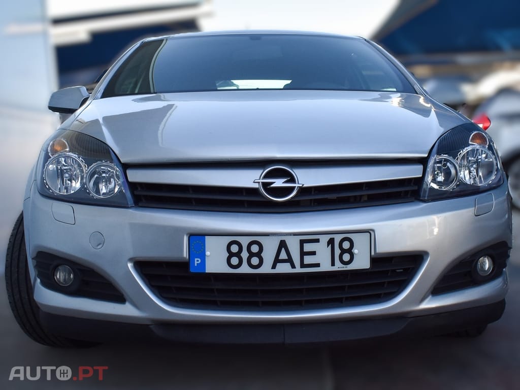 Opel Astra GTC 1.3 CDTi