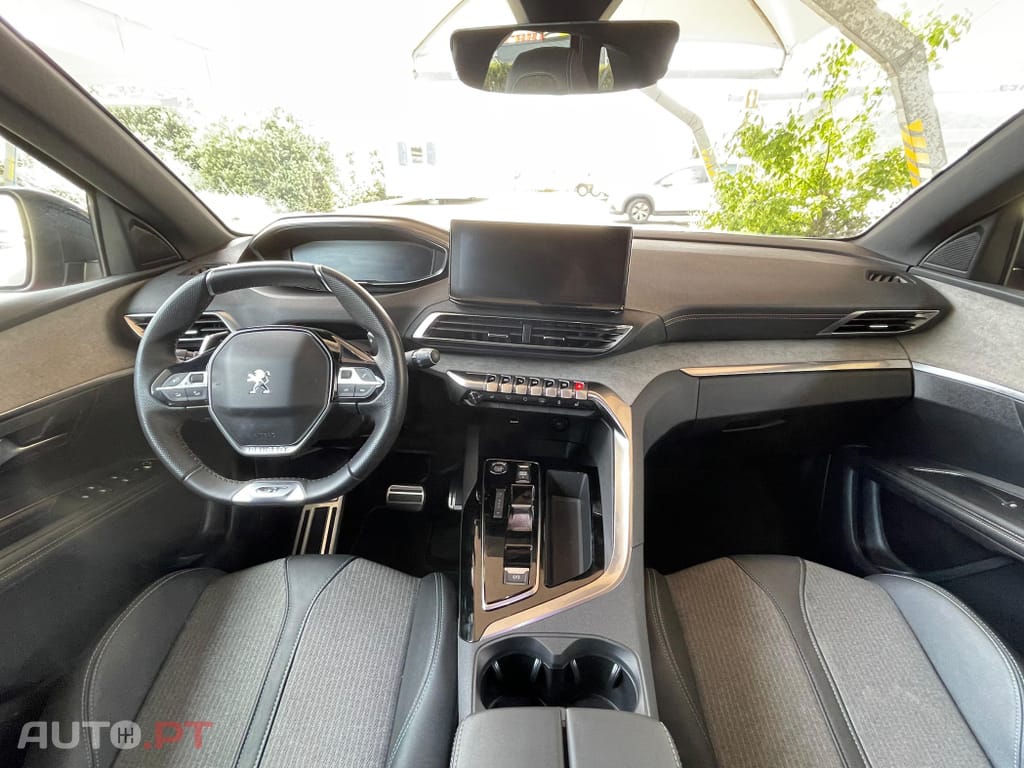 Peugeot 3008 1.2 PureTech GT EAT8