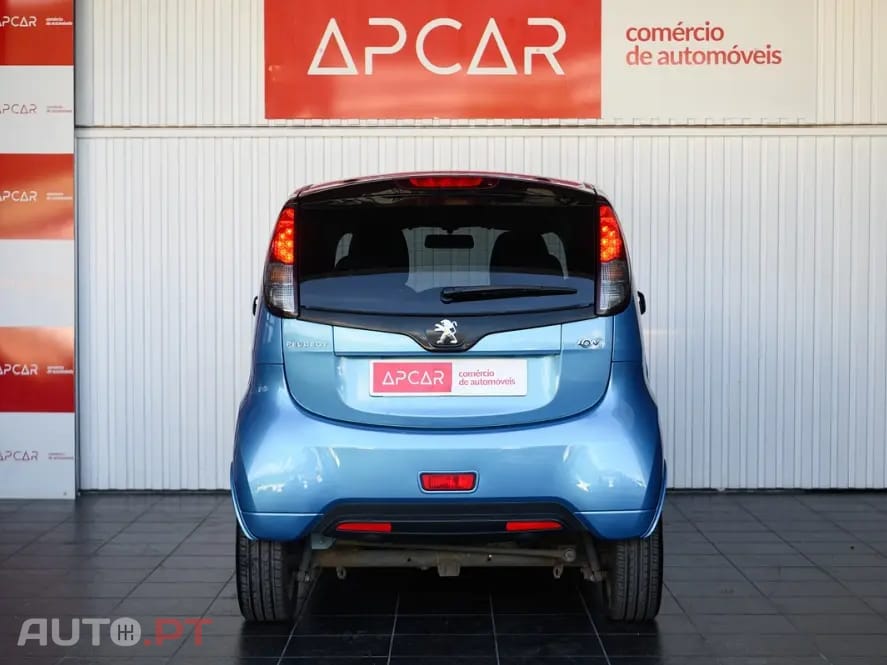 Peugeot iOn Active