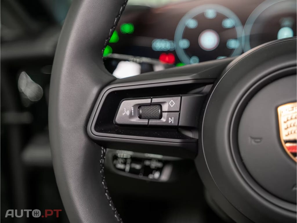 Porsche Taycan 4 I.V.A DEDUTIVEL  