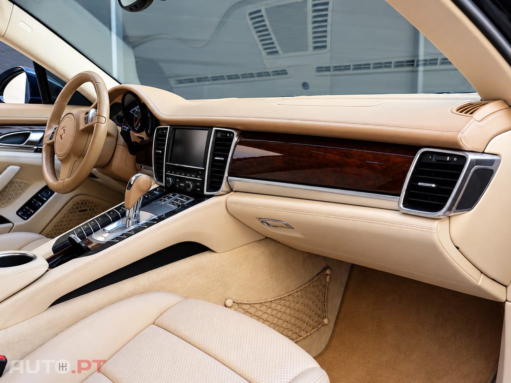Porsche Panamera Turbo PDK