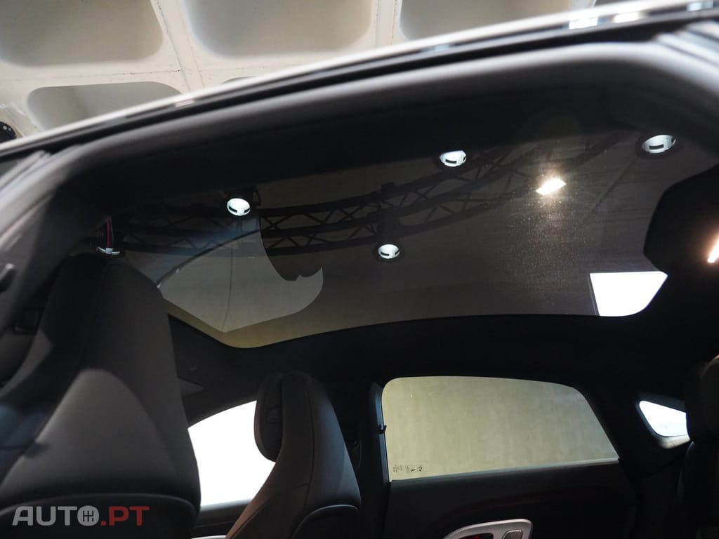 Mercedes-Benz CLA 250 com tecnologia EQ