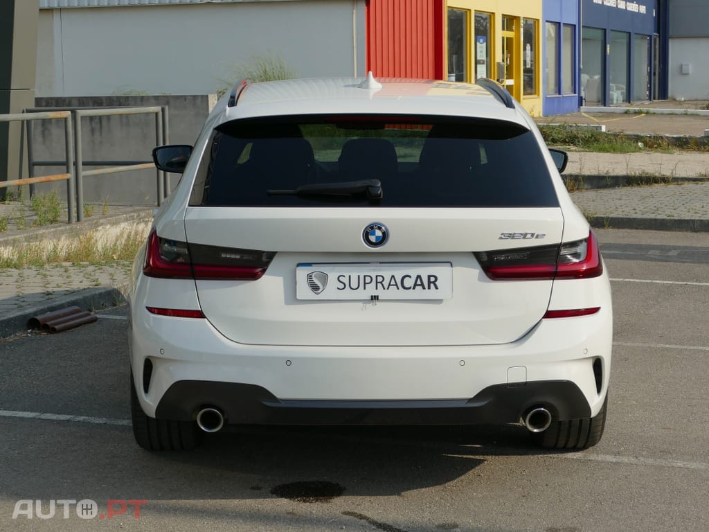BMW 320 e Touring Pack M Auto