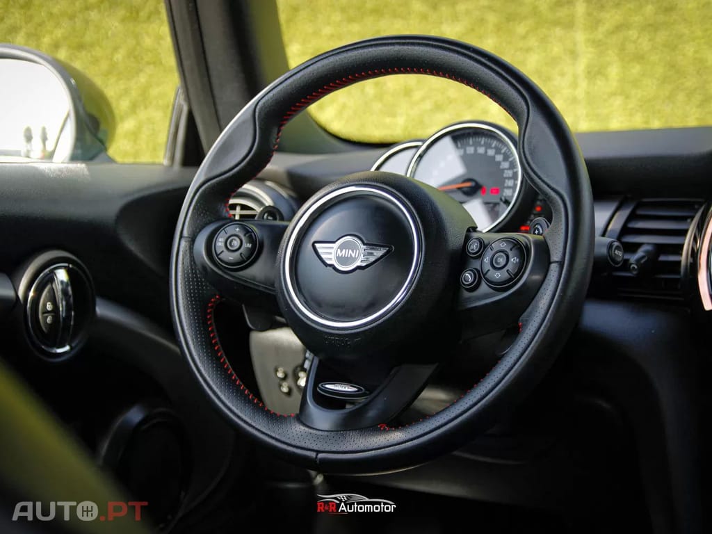 MINI Cabrio Cooper S Auto Desportiva