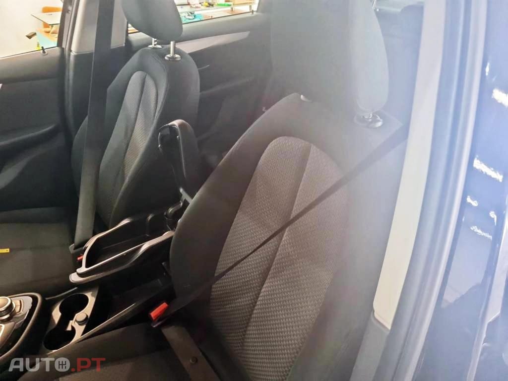 BMW 216 d Advantage Auto
