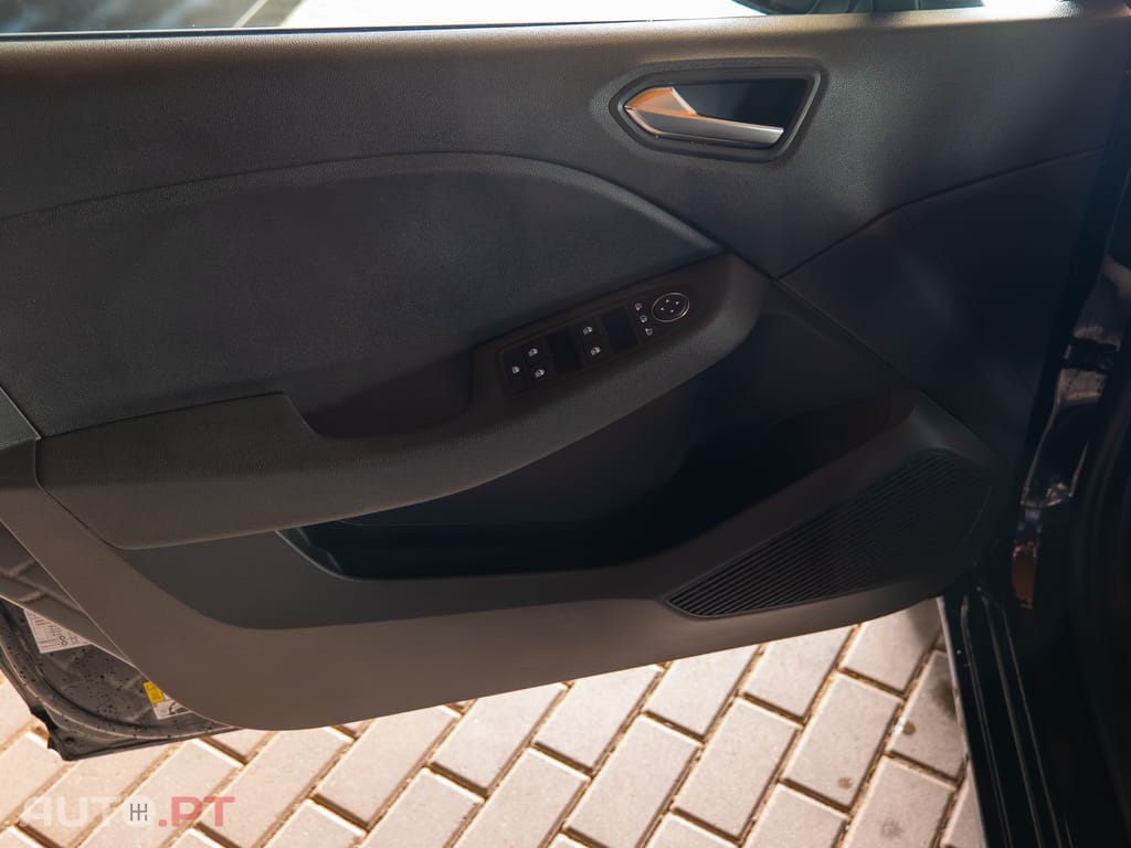 Renault Clio 1.0 TCe Techno Bi-Fuel
