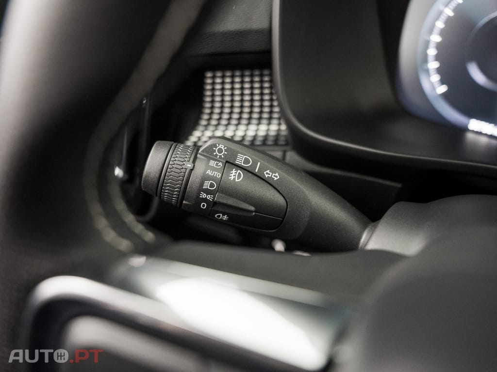 Volvo XC40 1.5 T5 PHEV R-Design