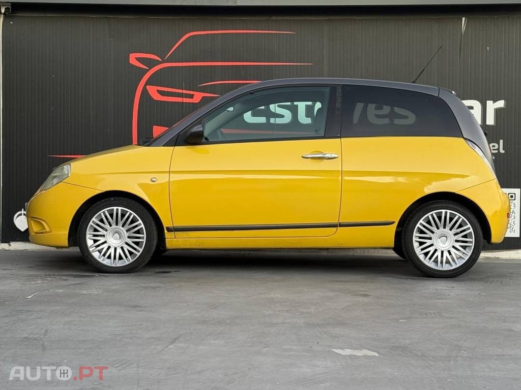 Lancia Ypsilon MOMO Desing
