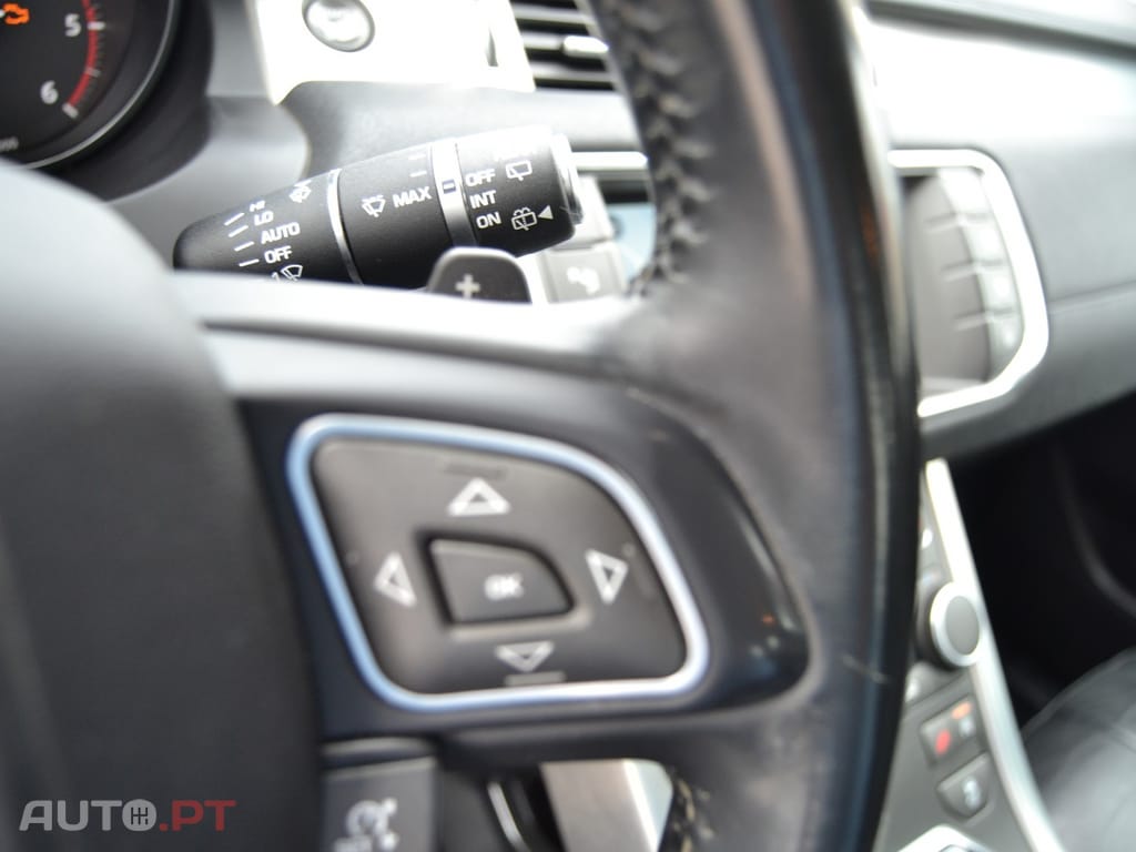 Land Rover Range Rover 2.0 TD4 SE Auto