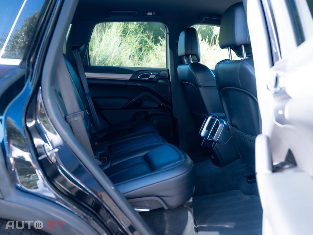Porsche Cayenne 3.0 V6