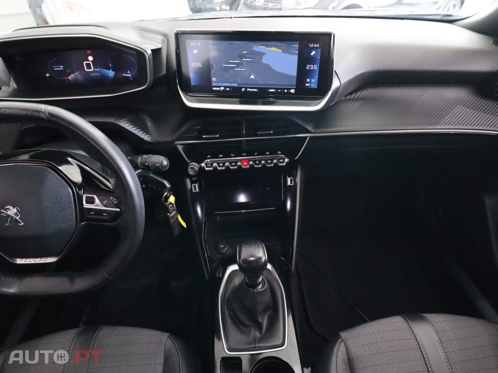 Peugeot 2008 1.2 PureTech Allure