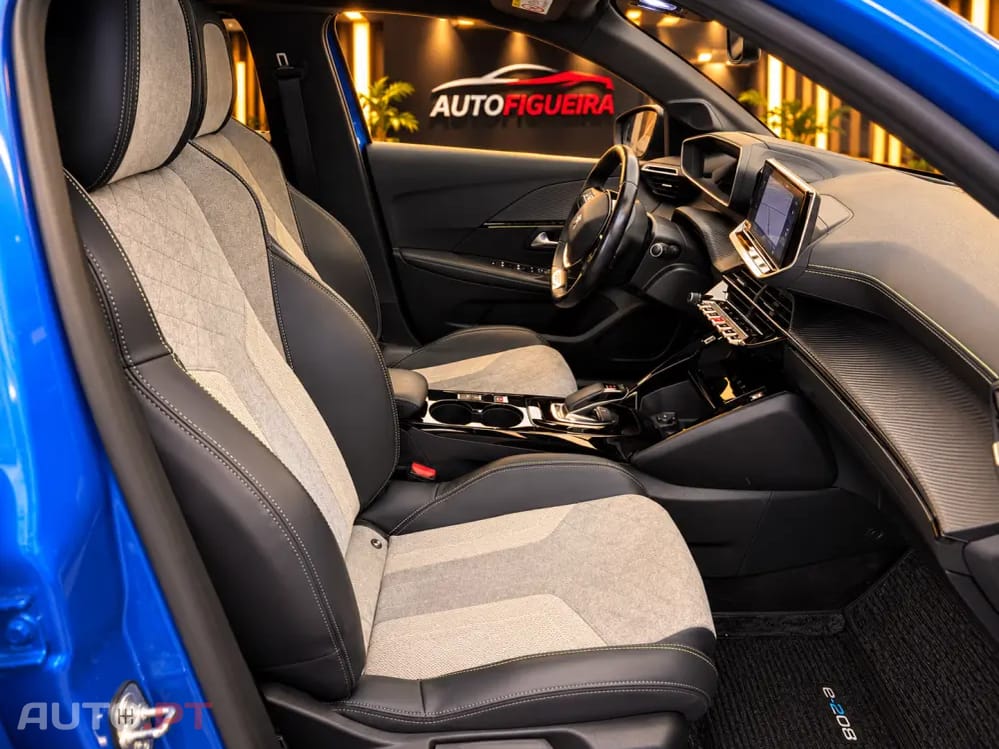 Peugeot E-208 50 kWh GT