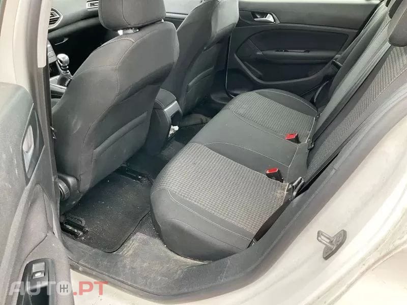 Peugeot 308 1.5 BlueHDi Active