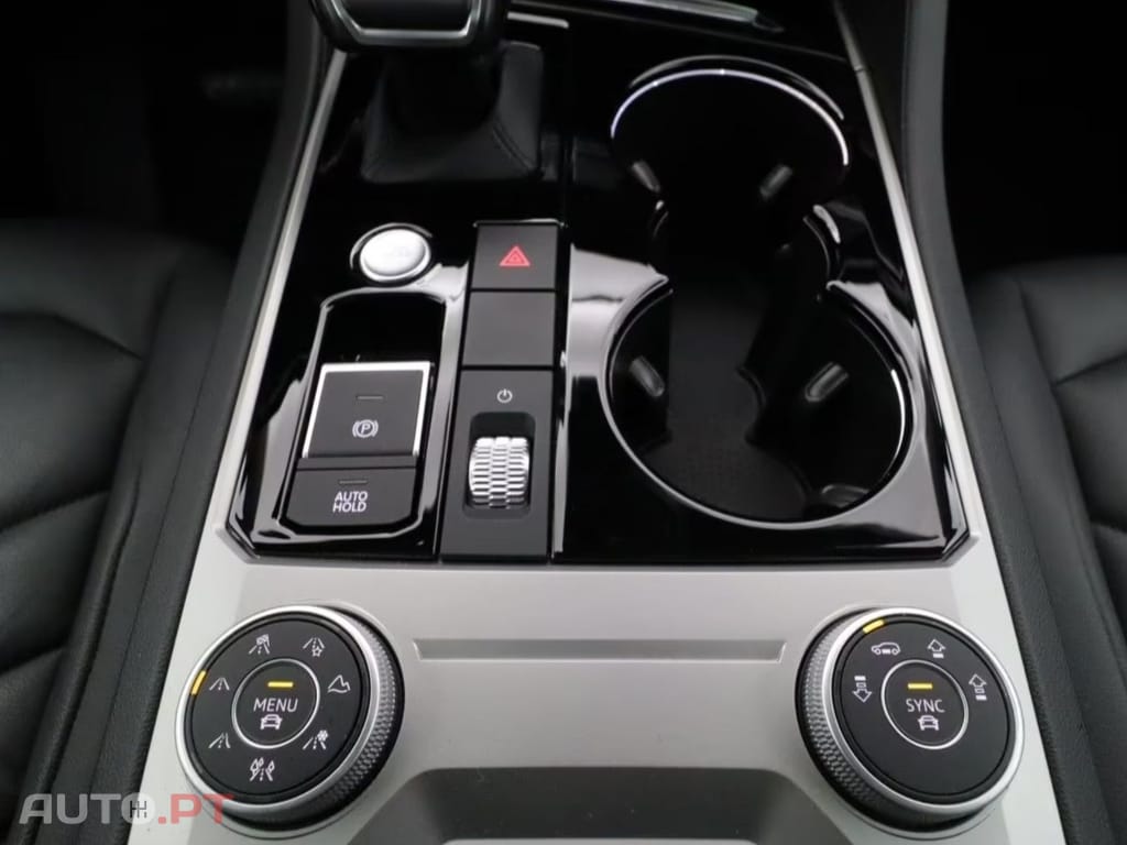 Volkswagen Touareg EHYBRID 3.0 V6 I.V.A DEDUTIVEL 