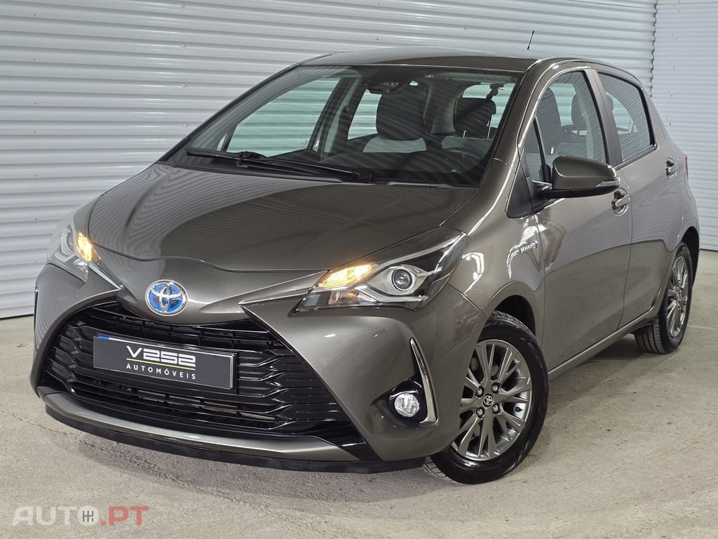 Toyota Yaris 1.5 HSD Comfort +P.Style+P.Techno