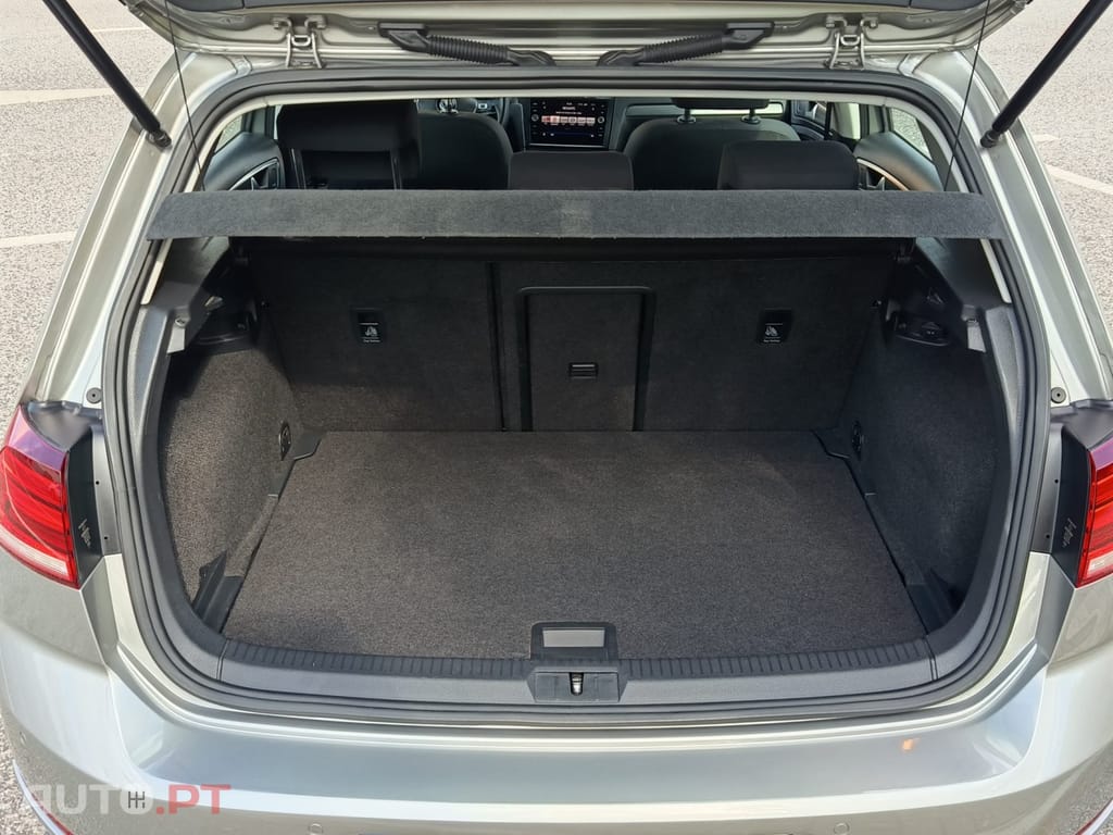Volkswagen Golf 1.6 TDi Confortline