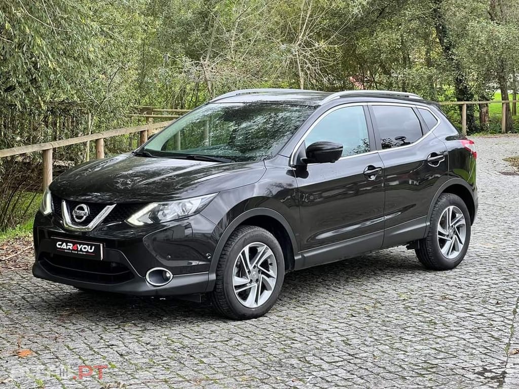 Nissan Qashqai 1.5 dCi Tekna Premium Pele