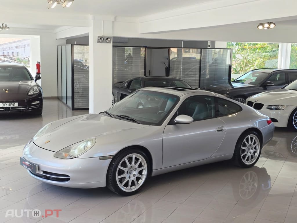 Porsche 996 Carrera 4 Coupé