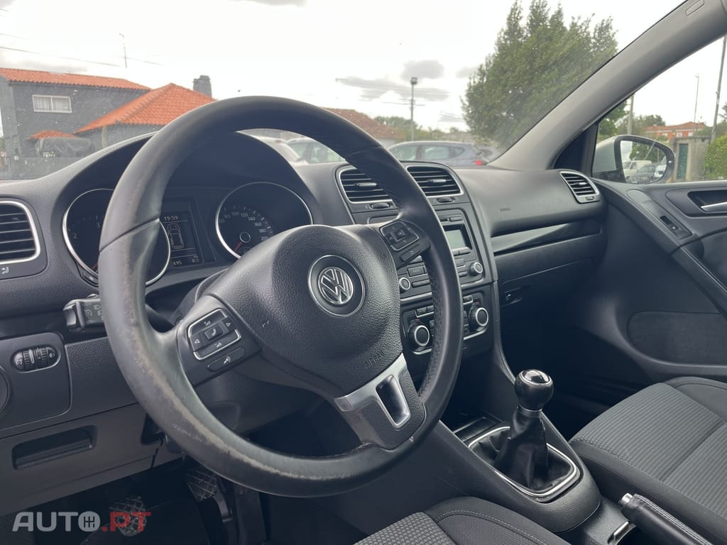 Volkswagen Golf 2.0 TDi Confortline