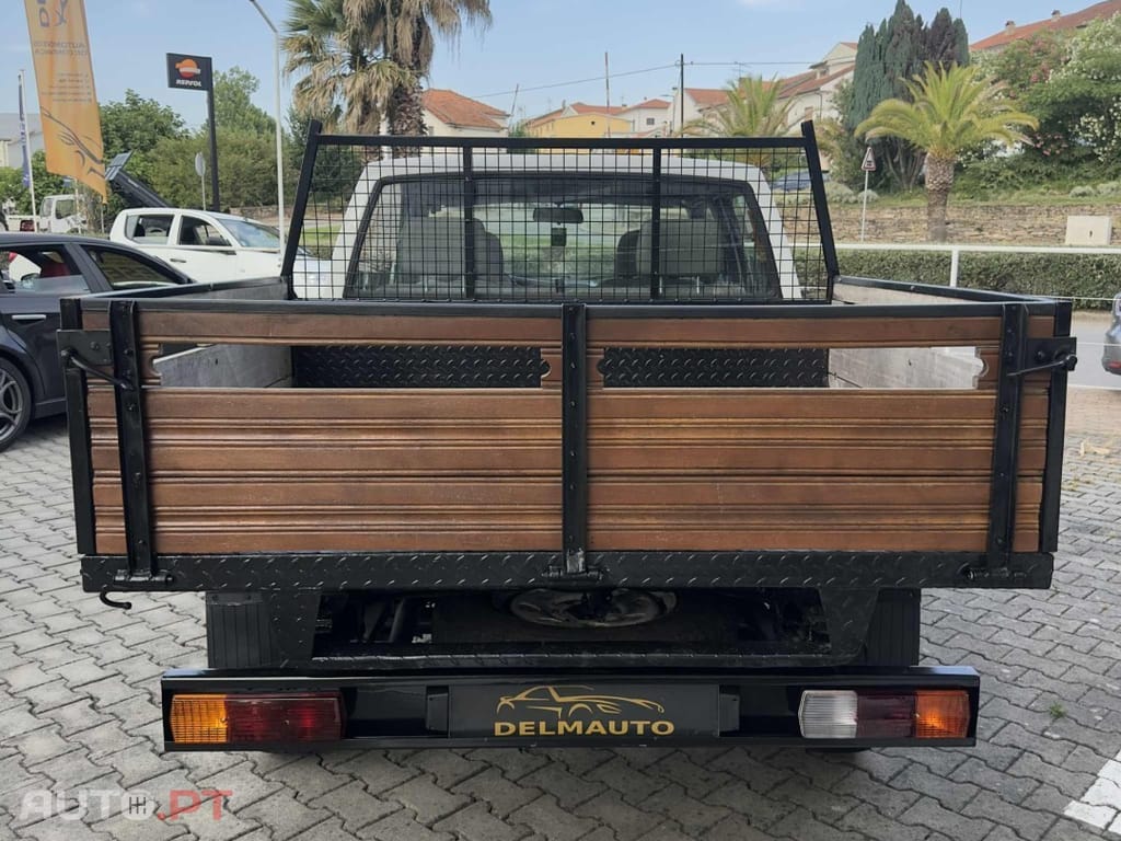 Nissan Pick Up 2.5 TD D22 CD 4X4