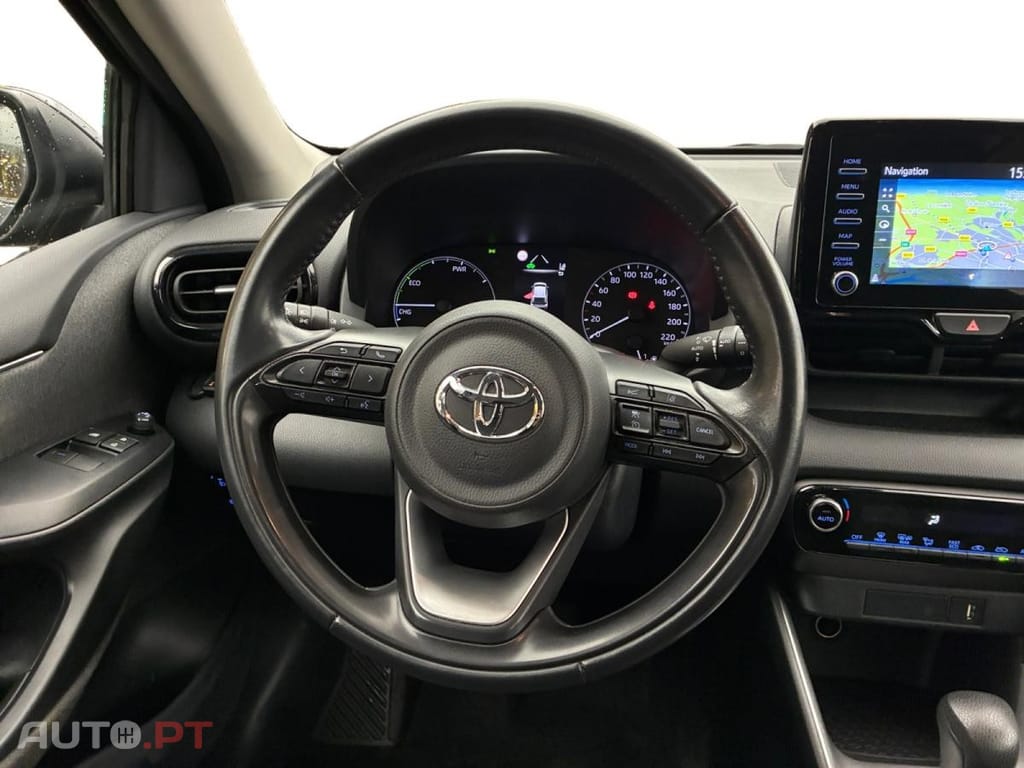 Toyota Yaris 1.5 Hybrid Dynamic Business + Stage Academy