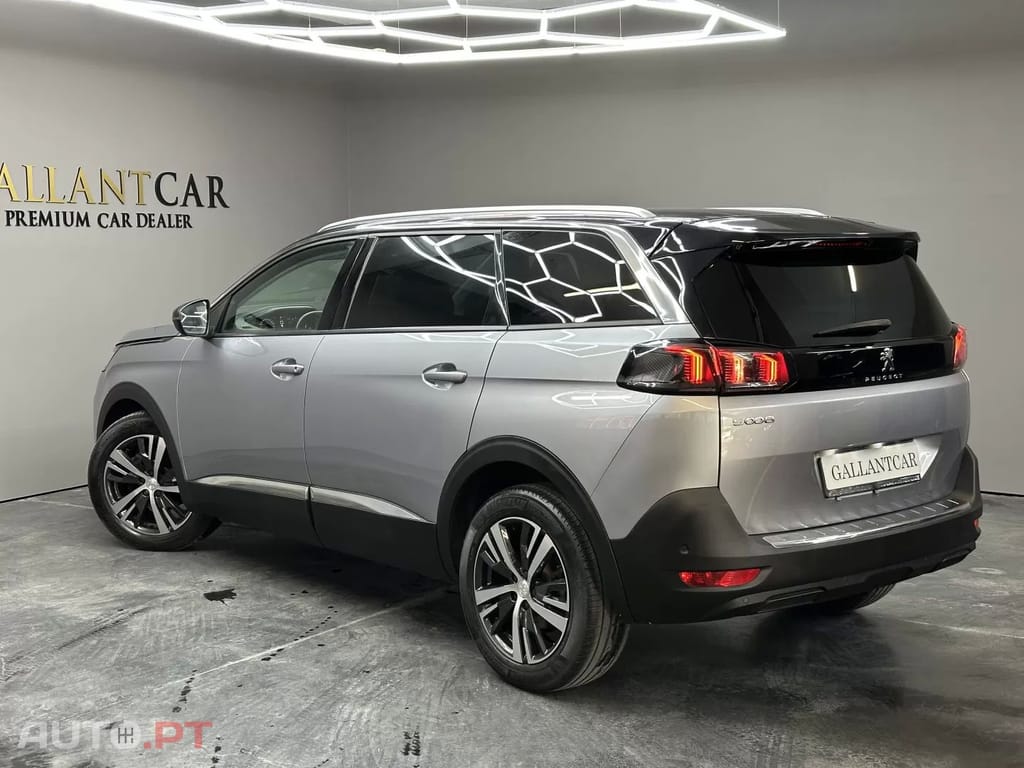 Peugeot 5008 1.2 PureTech Allure Pack