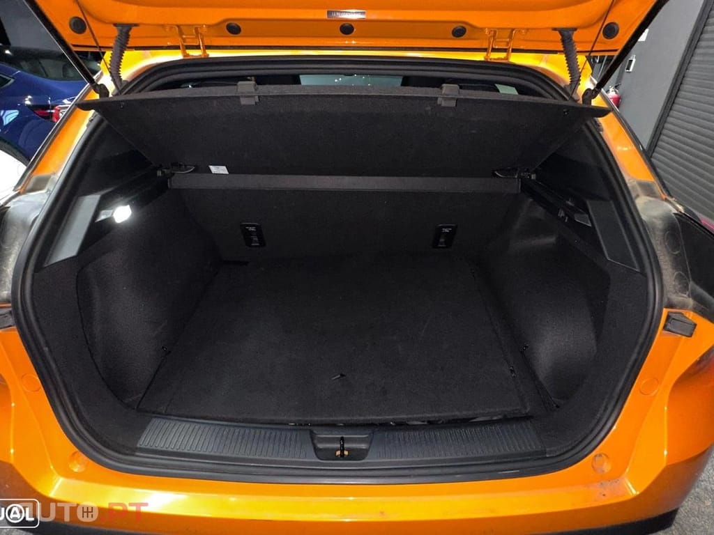 MG MG4 64 kWh Luxury