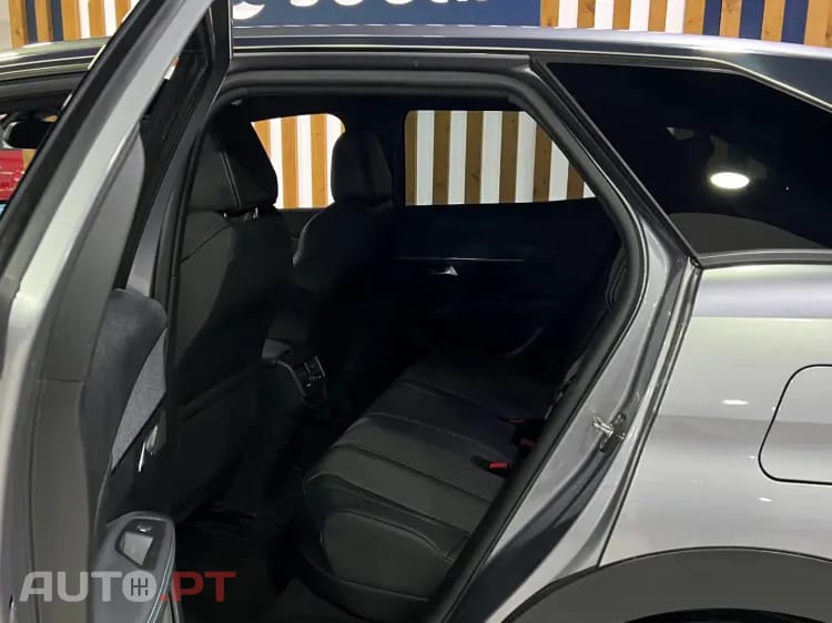 Peugeot 3008 1.6 Hybrid Allure Pack e-EAT8