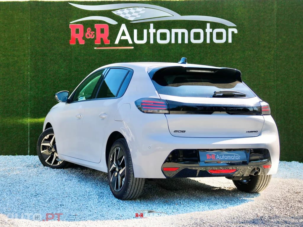 Peugeot 208 1.2 Hybrid Allure e-DCS6