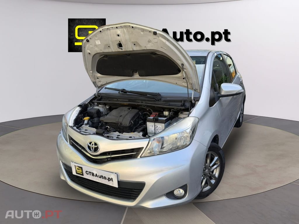 Toyota Yaris 1.0 VVT-i Comfort +PS Style +P.Techno