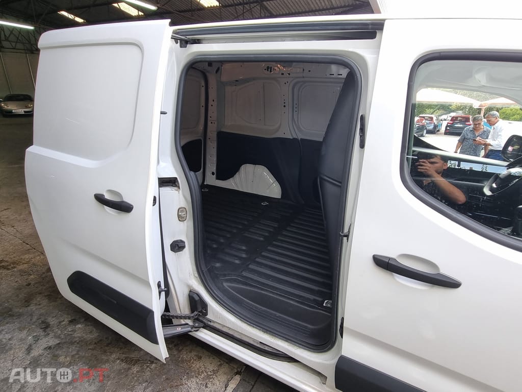 Peugeot Partner 1.5 BlueHDi Premium Standard