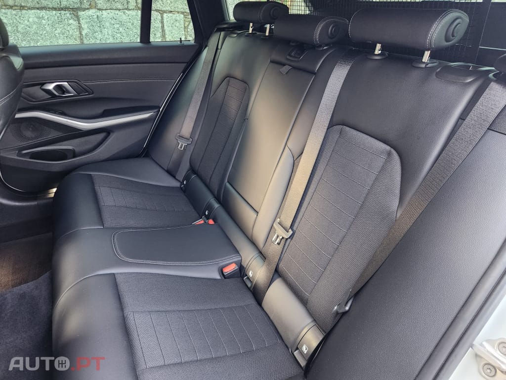 BMW 320 d Touring Auto