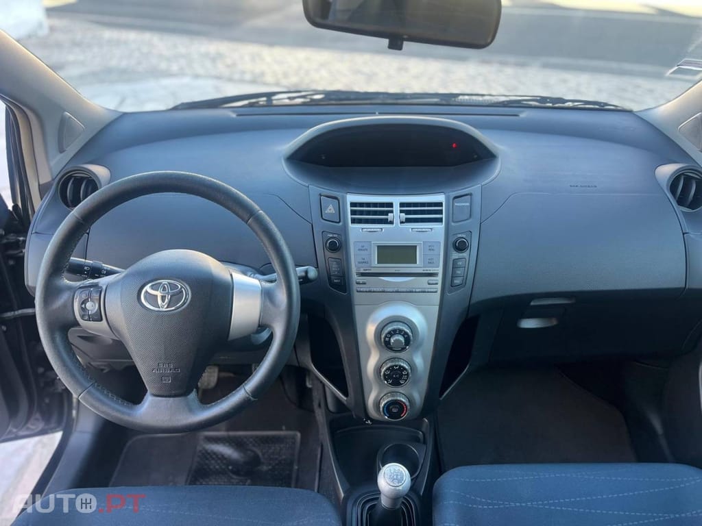 Toyota Yaris 1.0 VVT-i AC