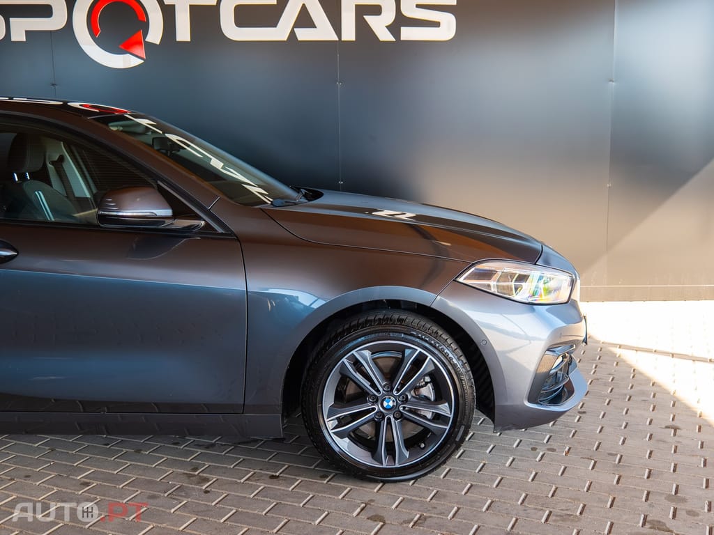 BMW 116 d Linha Sport Auto