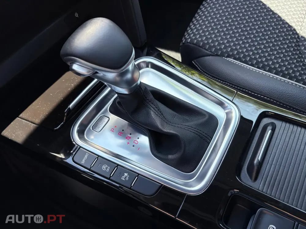 Kia Ceed SW 1.4 T-GDI Drive+SRF 7DCT