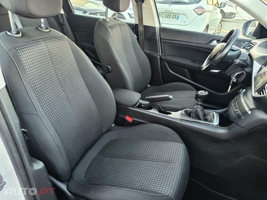 Peugeot 308 SW 1.2 PureTech Style