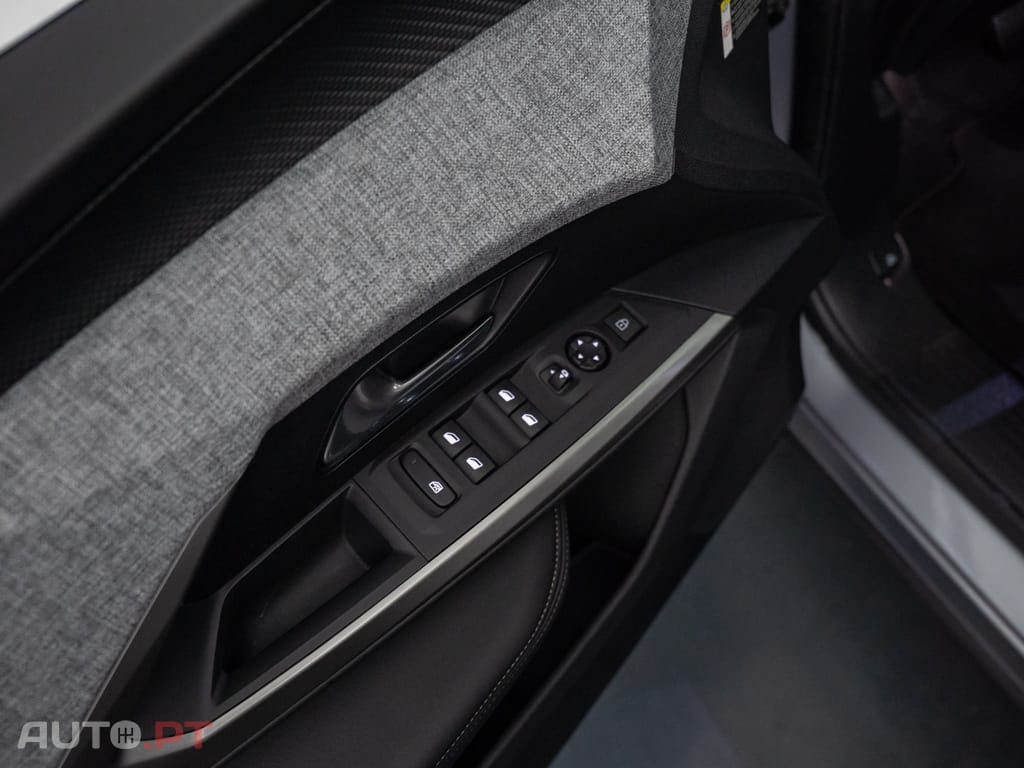 Peugeot E-3008 73 kWh Allure