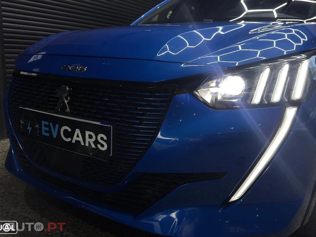 Peugeot E-208 50 kWh GT