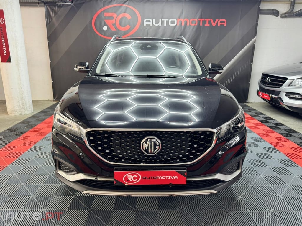 MG ZS 44.5 kWh Luxury