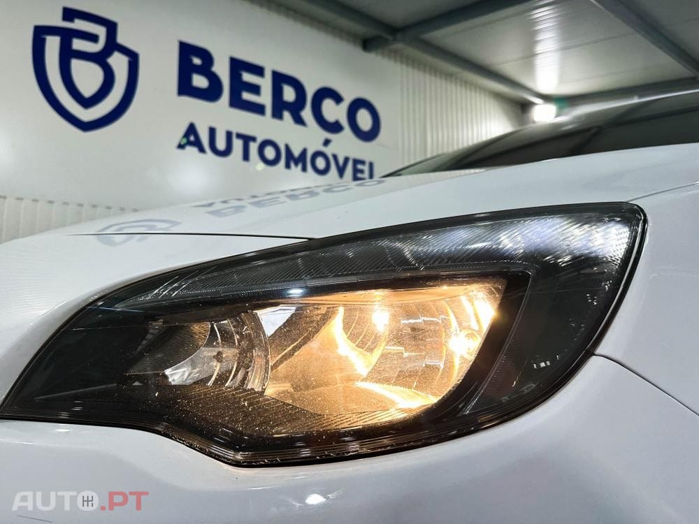 Opel Astra 1.6 CDTI Cosmo S/S J18