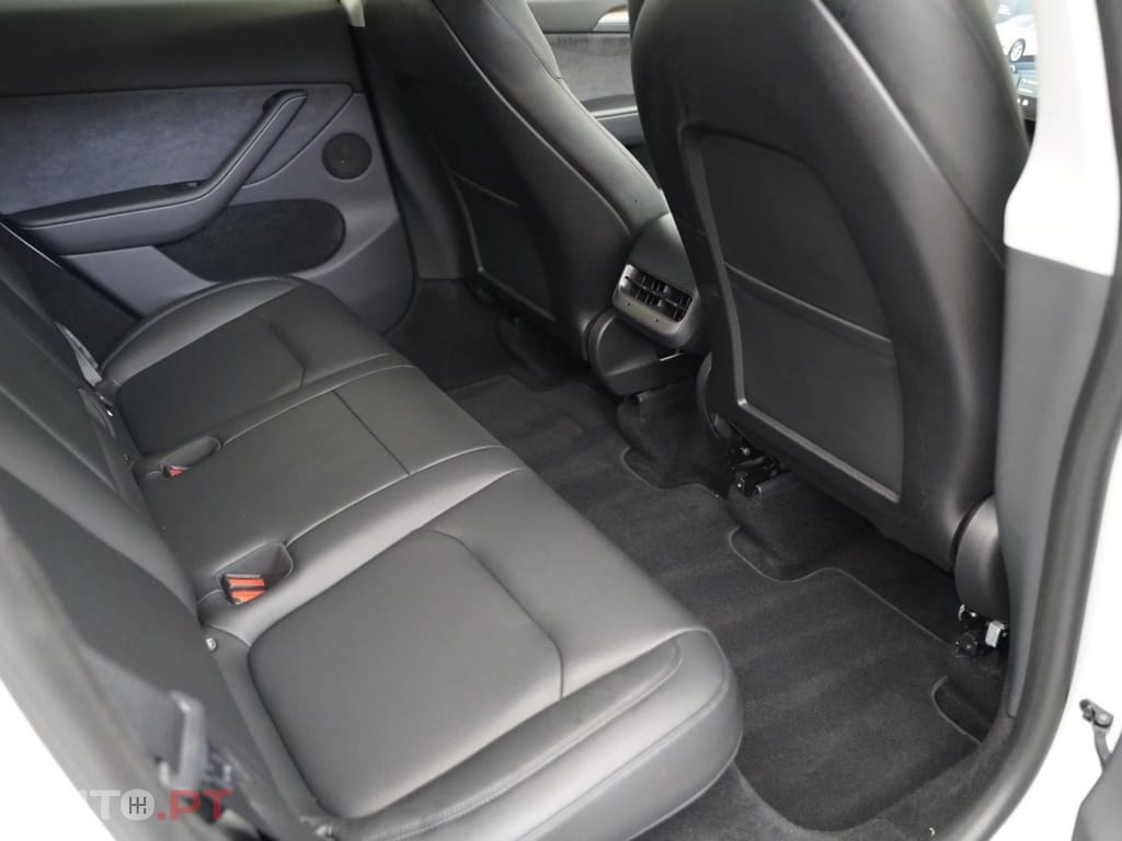 Tesla Model Y Standard 96% I.V.A DEDUTIVEL