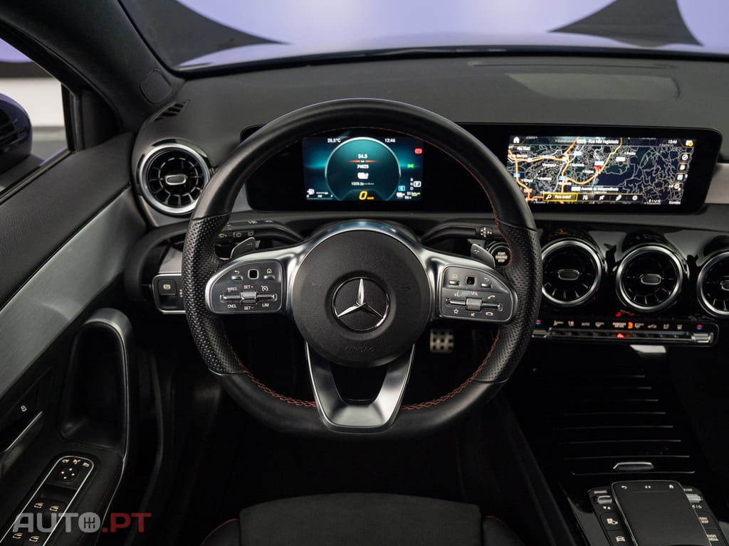 Mercedes-Benz A 250 e AMG Line