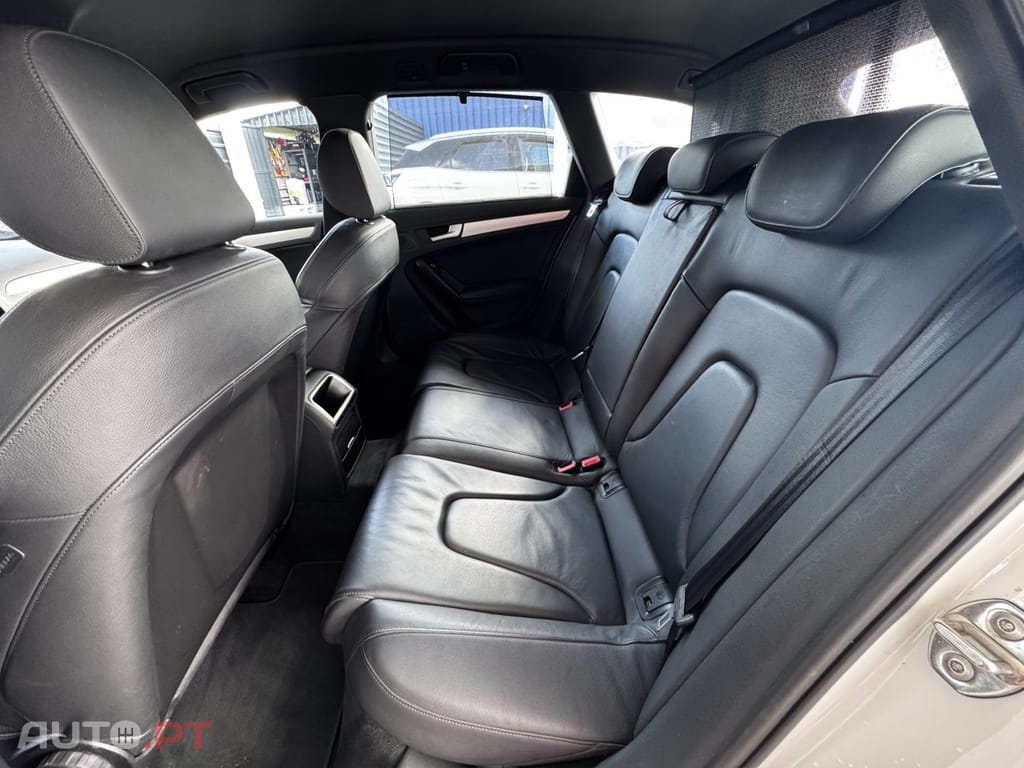 Audi A4 Avant 2.0 TDI Business Line S-line