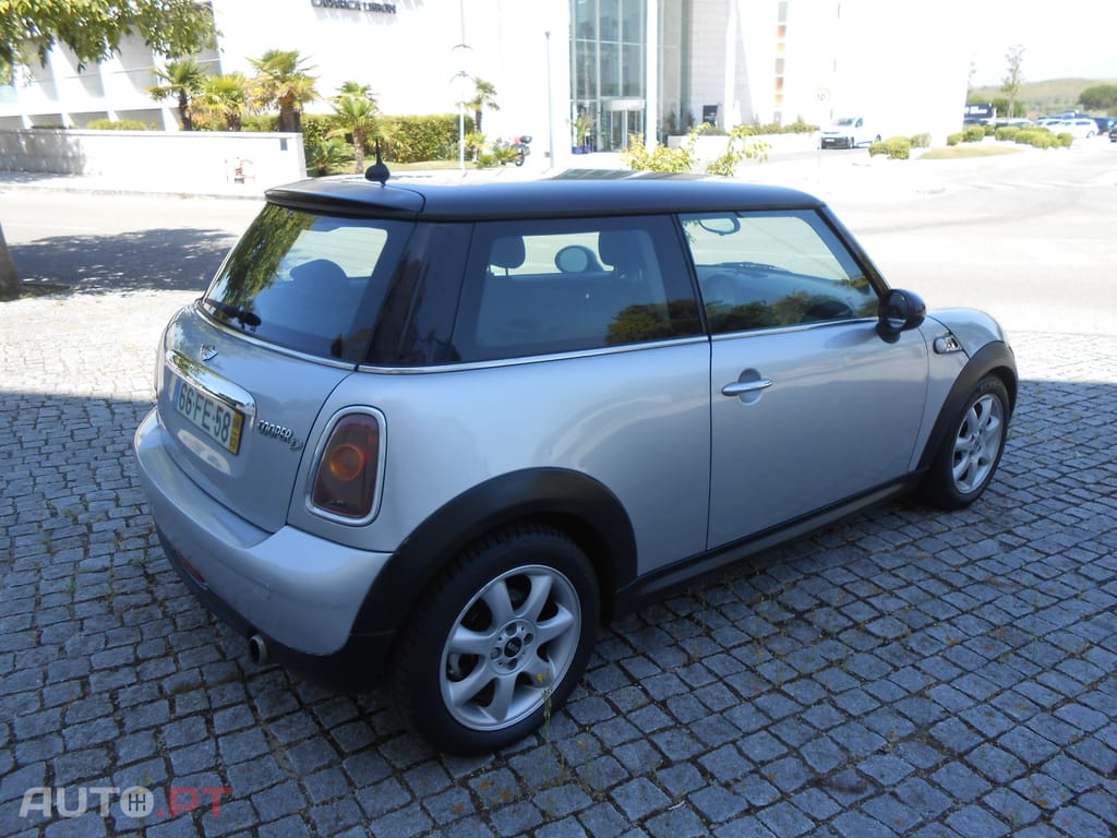 MINI Cooper D - CX AUTOMÁTICA