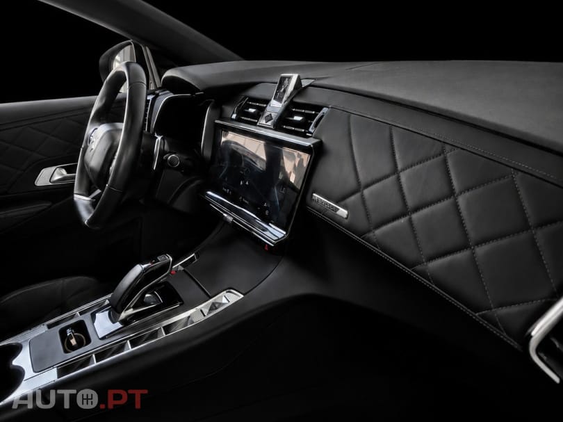 DS 7 Crossback E-Tense SE Ligne Noire EAT8 — fotografia 15