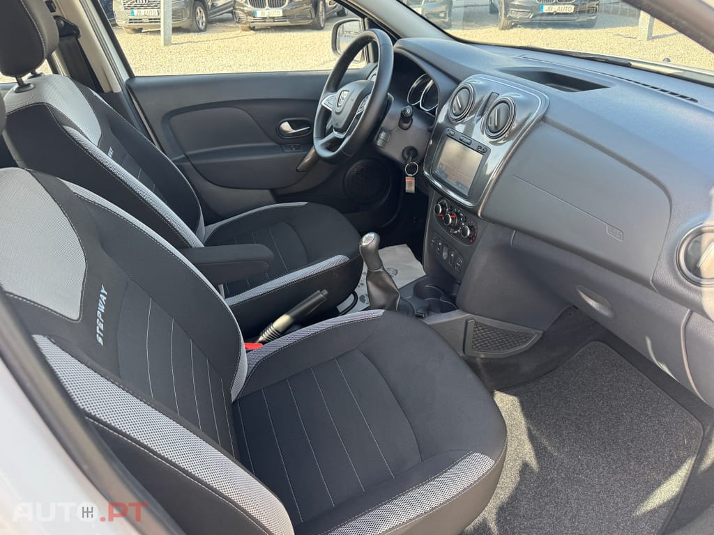 Dacia Sandero Stepway TCe 90 Prestige