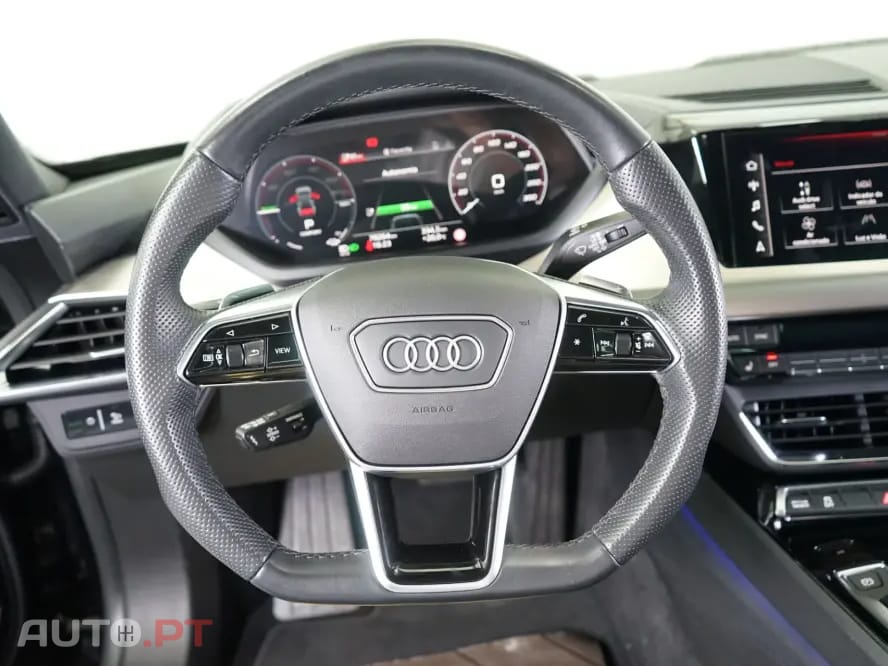 Audi E-Tron GT quattro